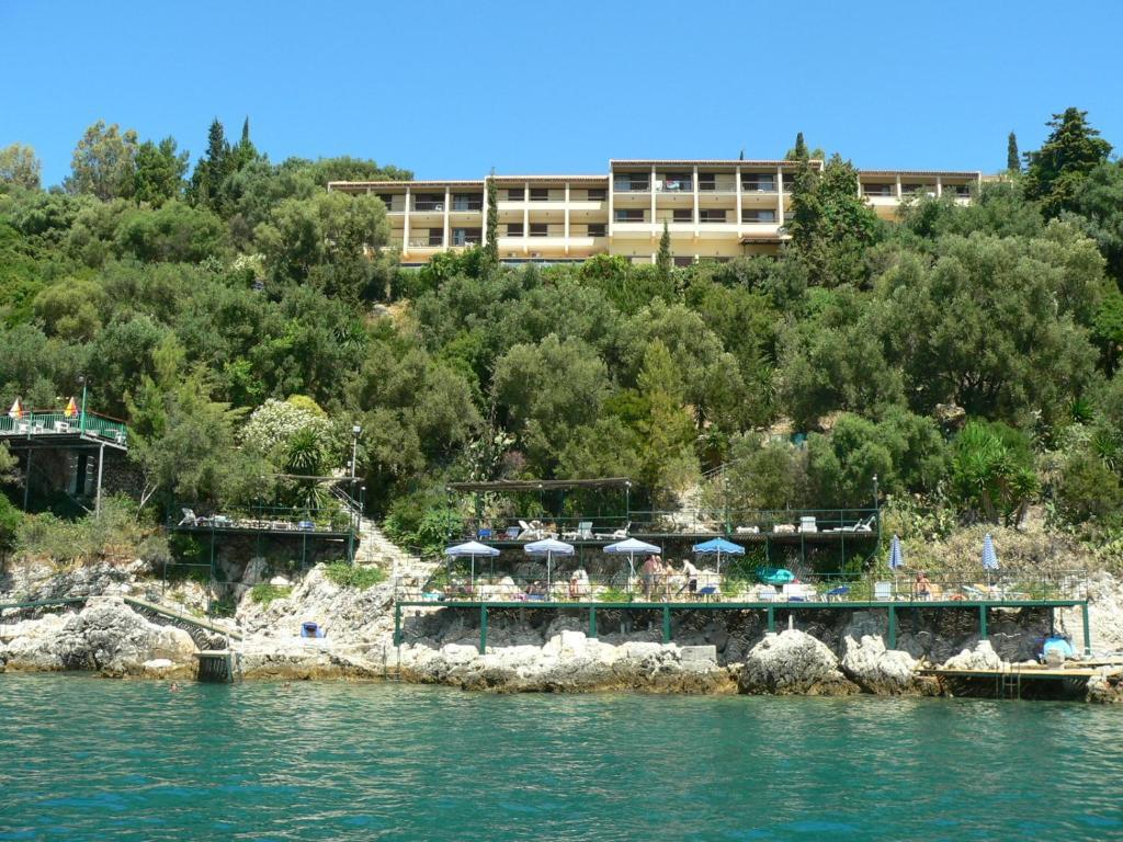 Nautilus Barbati Hotell Exteriör bild